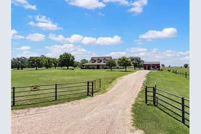 2765 Pleasant Run Road, McGregor, TX 76657 - Photo 34