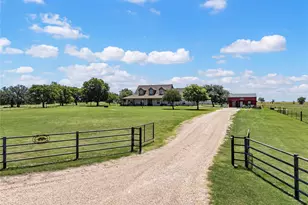 2765 Pleasant Run Rd, McGregor, TX 76657 - Photo 34