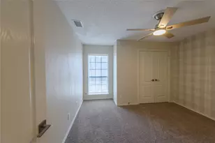 1812 Canoe Way, Carrollton, TX 75010 - Photo 20
