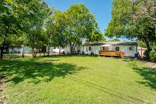 2705 Brockbank Dr, Irving, TX 75062 - Photo 4