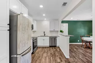 2705 Brockbank Dr, Irving, TX 75062 - Photo 12