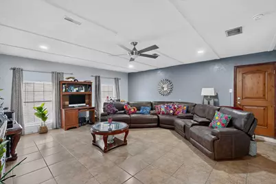 4651 Timber Wood Drive, Dallas, TX 75211 - Photo 16