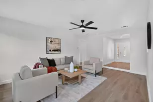 412 Apple Blossom Ln, Hurst, TX 76053 - Photo 8
