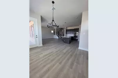 708 Treaty Oak Drive, Lewisville, TX 75056 - Photo 8