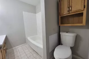 829 E Mustang St, Crowley, TX 76036 - Photo 16
