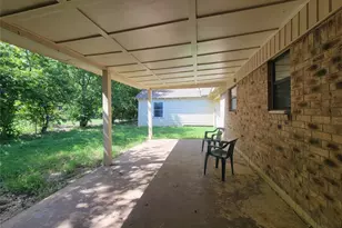 829 E Mustang St, Crowley, TX 76036 - Photo 24