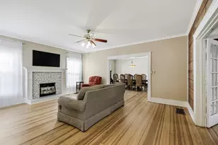 1119 W Walker St, Denison, TX 75020 - Photo 6