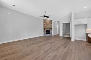1625 Thicket Hill Dr, Van Alstyne, TX 75495 - Photo 8