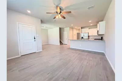 4808 Sparkling Pathway, Haltom City, TX 76117 - Photo 4
