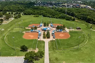 814 Premier Pkwy, Grand Prairie, TX 75051 - Photo 34