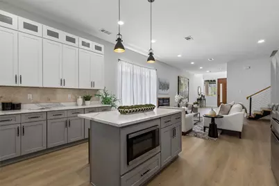 814 Premier Parkway, Grand Prairie, TX 75051 - Photo 10