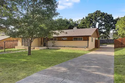 7232 Monterrey Drive, Fort Worth, TX 76112 - Photo 2