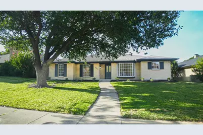 1917 Middle Glen Drive, Carrollton, TX 75007 - Photo 2
