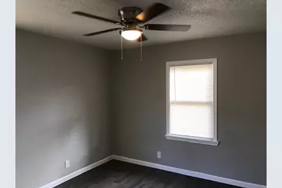 2417 Lowriemore Lane, Fort Worth, TX 76105 - Photo 4