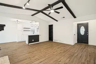1907 Armstrong St, Cleburne, TX 76033 - Photo 4