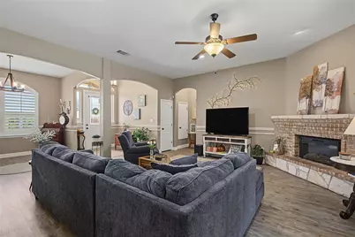 2821 Willow Ridge Circle, Granbury, TX 76049 - Photo 10