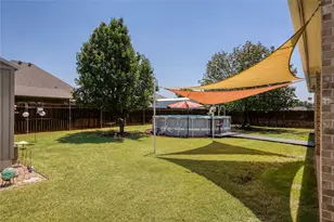 2821 Willow Ridge Cir, Granbury, TX 76049 - Photo 4