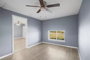 5409 Old Handley Rd, Fort Worth, TX 76112 - Photo 10
