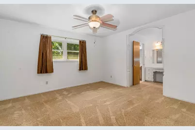 401 S Beverly Street, Crowley, TX 76036 - Photo 20