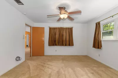 401 S Beverly Street, Crowley, TX 76036 - Photo 22
