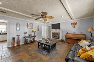 1047 Fort Hill Rd, Waco, TX 76705 - Photo 4