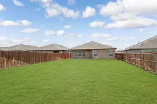 15957 Charing Cross Dr, Fort Worth, TX 76247 - Photo 4