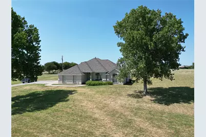 340 Red Baron Drive, Rhome, TX 76078 - Photo 16