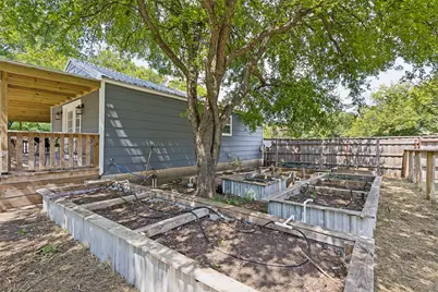 209 N Avenue B, Springtown, TX 76082 - Photo 22