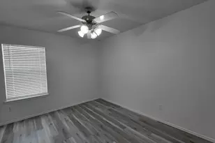 1134 Jamie Dr, Grand Prairie, TX 75052 - Photo 6