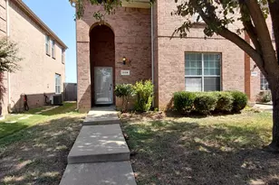 1134 Jamie Dr, Grand Prairie, TX 75052 - Photo 1