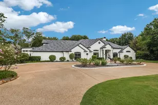 5001 Forest Hill Cir, Flower Mound, TX 75028 - Photo 2