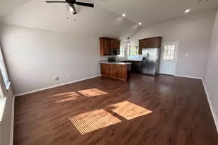 2720 Centaurus Way, Granbury, TX 76048 - Photo 2