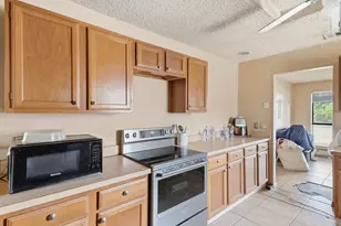 3100 Shadywood Ct, Mesquite, TX 75150 - Photo 4
