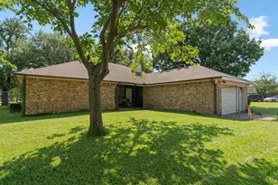 3100 Shadywood Ct, Mesquite, TX 75150 - Photo 2