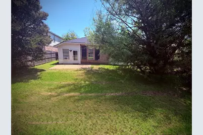 3203 Blue Jay Drive, Corinth, TX 76210 - Photo 2