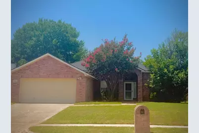 3203 Blue Jay Drive, Corinth, TX 76210 - Photo 1