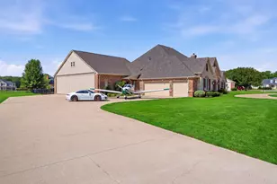108 Concorde Cir, Cresson, TX 76035 - Photo 4