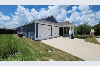 633 Quail Meadows Drive, Cleburne, TX 76031 - Photo 2