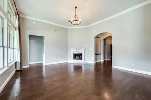4849 Gloucester Dr, Grand Prairie, TX 75052 - Photo 6