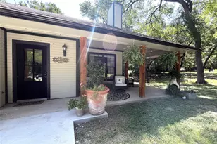1229 Epps Rd, Palmer, TX 75152 - Photo 2