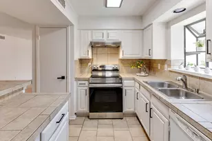 15221 Berry Trail, Dallas, TX 75248 - Photo 8