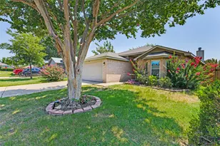 8128 Broken Arrow Rd, Fort Worth, TX 76137 - Photo 2