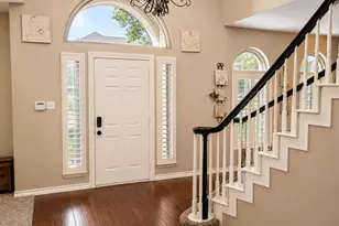 2902 Redstone Dr, Arlington, TX 76001 - Photo 6