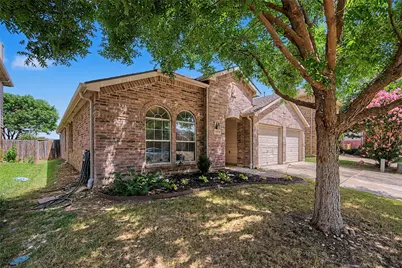 9225 Comanche Ridge Drive, Fort Worth, TX 76131 - Photo 2