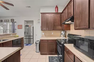 9225 Comanche Ridge Dr, Fort Worth, TX 76131 - Photo 8