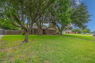 1311 Glenhaven Dr, Cleburne, TX 76033 - Photo 1
