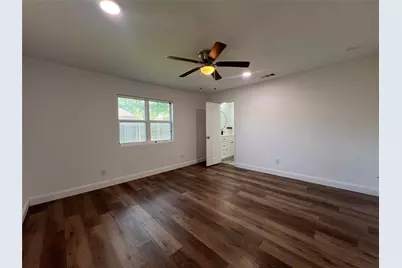 1809 Pilot Way, Garland, TX 75040 - Photo 14