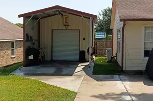 301 E Mimosa St, Crandall, TX 75114 - Photo 18