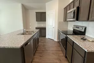 708 English Dr, Aubrey, TX 76227 - Photo 10