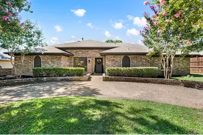 1916 Lake Hill Lane, Plano, TX 75023 - Photo 2